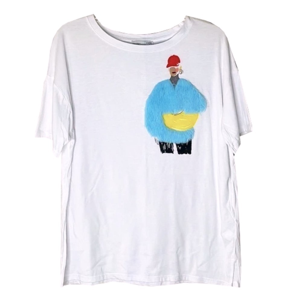 ❤️ 🆕 ZARA Shirt fuzzy graphic top Size Medium